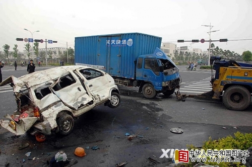 �㽭��������һ��ͨ�¹� ���6��6��(��ͼ)