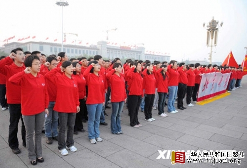 200��������ѧ�����찲�Ź���������(��ͼ)