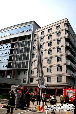 ���������˴�칫¥�Ż�������Ա����(��ͼ)