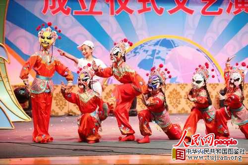 �й���ͯ�������赸�Ŵ����Ľ�Ŀ���һ����ס�