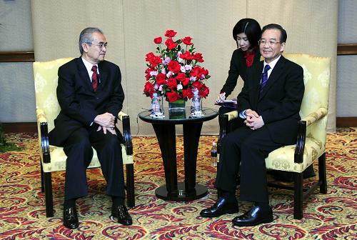 �¼ұ������������ǰ�����ʹ�ά--��ͼ��