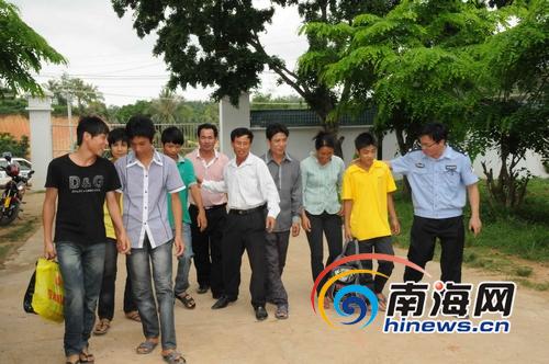 网曝三亚一中学暴力频发致学生辍学 警方称失实