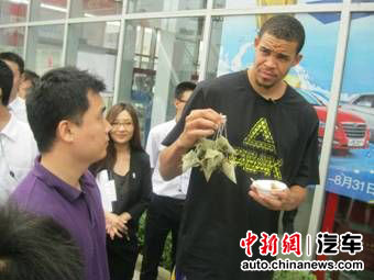 风神“NBA篮球大篷车”进京互动 麦基亲临现场--中国图鉴